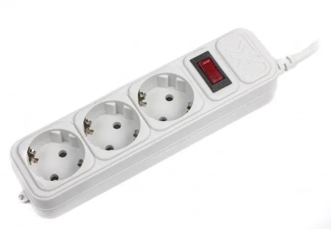 Power filtr 3.0м Maxxter, 3 розетки, з вимикачем, білий
