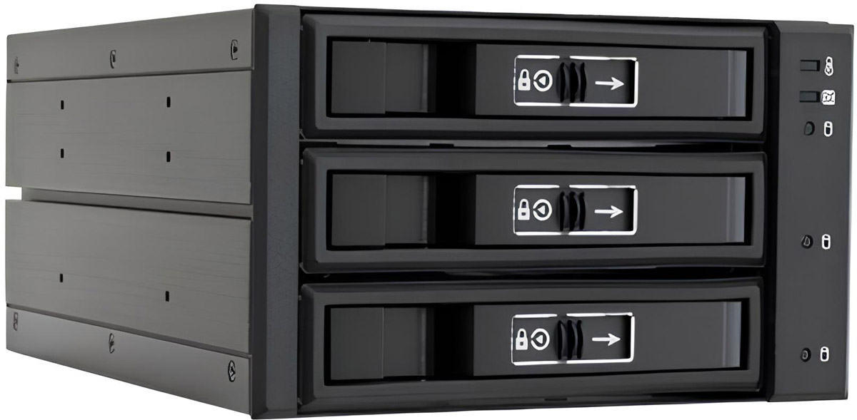 Бекплейн Chieftec CBP-2131SAS 2x5.25" -> 3x3.5" HDDs Hot-Swap Aluminium
