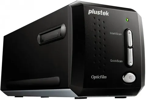 Сканер Plustek OpticFilm 8200i Ai (7200dpi 48bit LED Ai Studio8 плівковий слайд-сканер чорний)